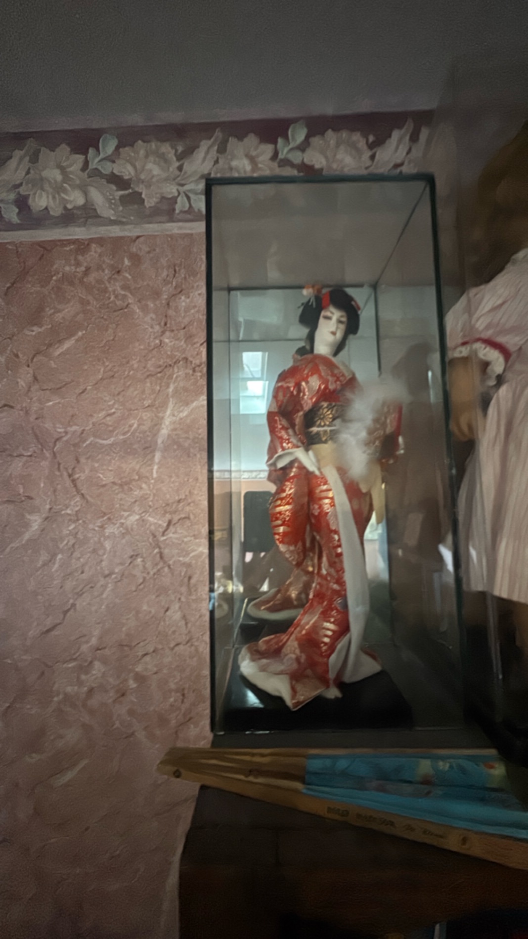 Japanese Geisha Doll in Glass Case