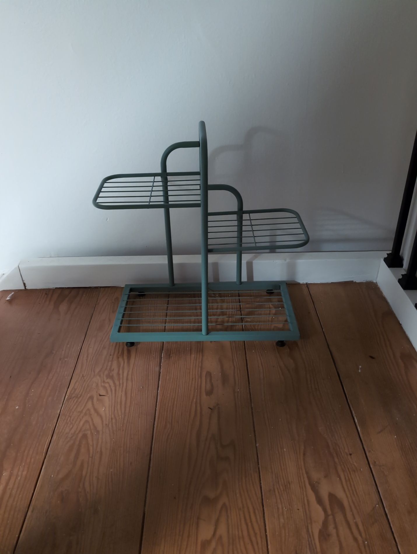 Metal Plant Stand