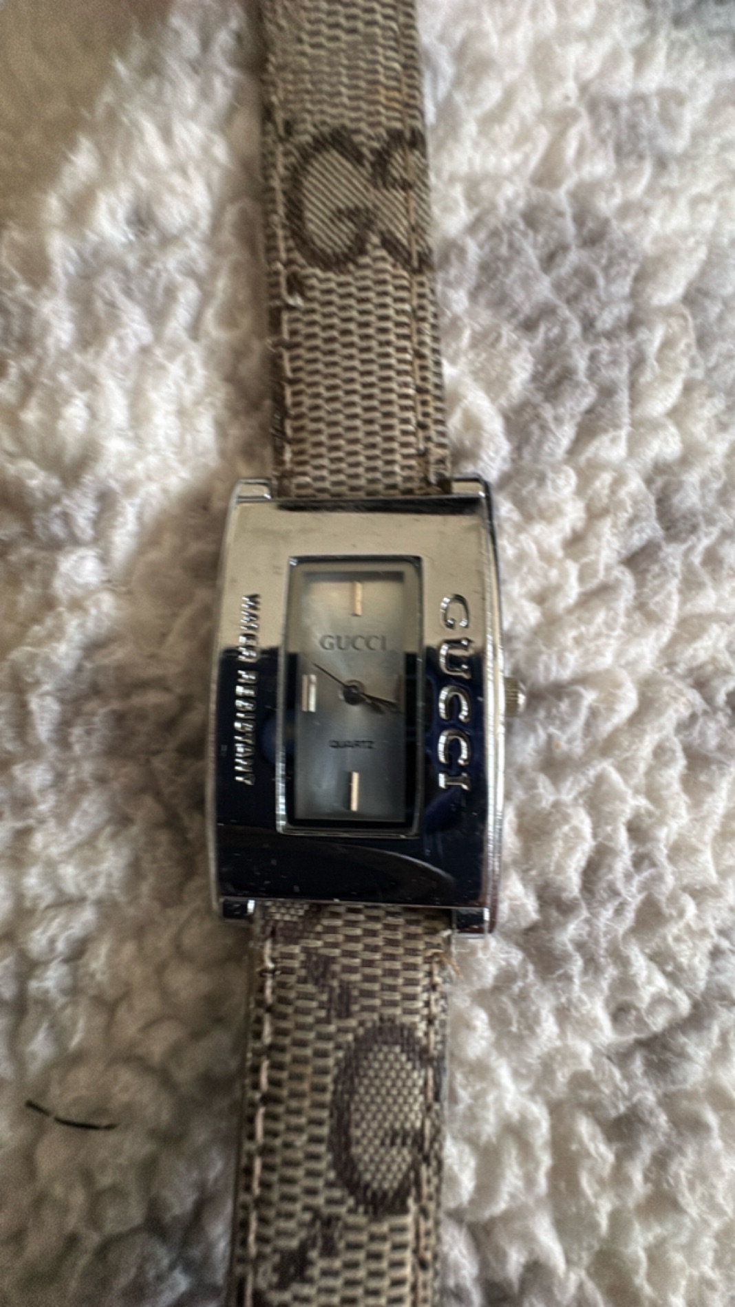 Gucci Women's Quartz Watch