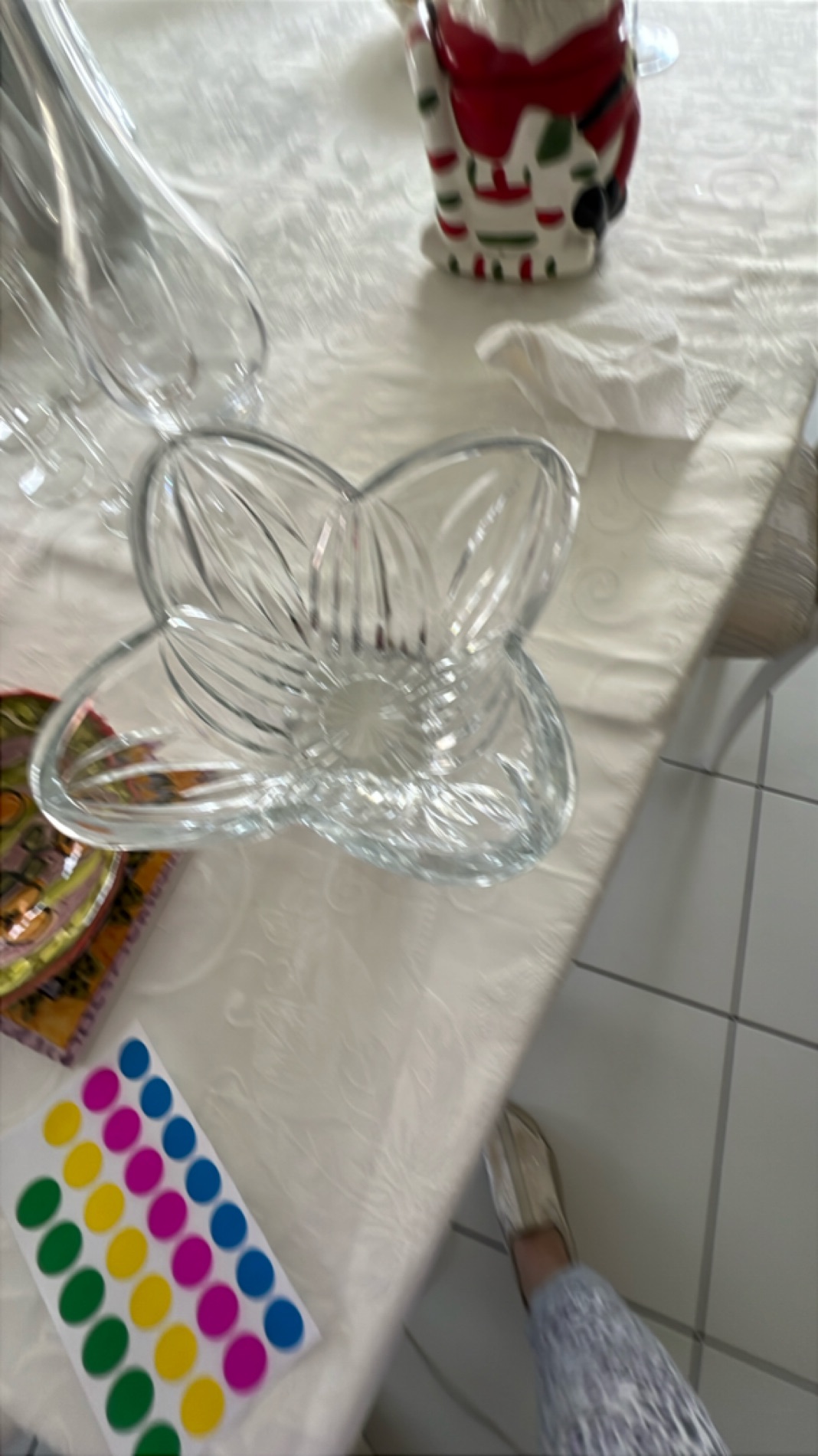 Elegant Glass Flower-Shaped Serving Bowl