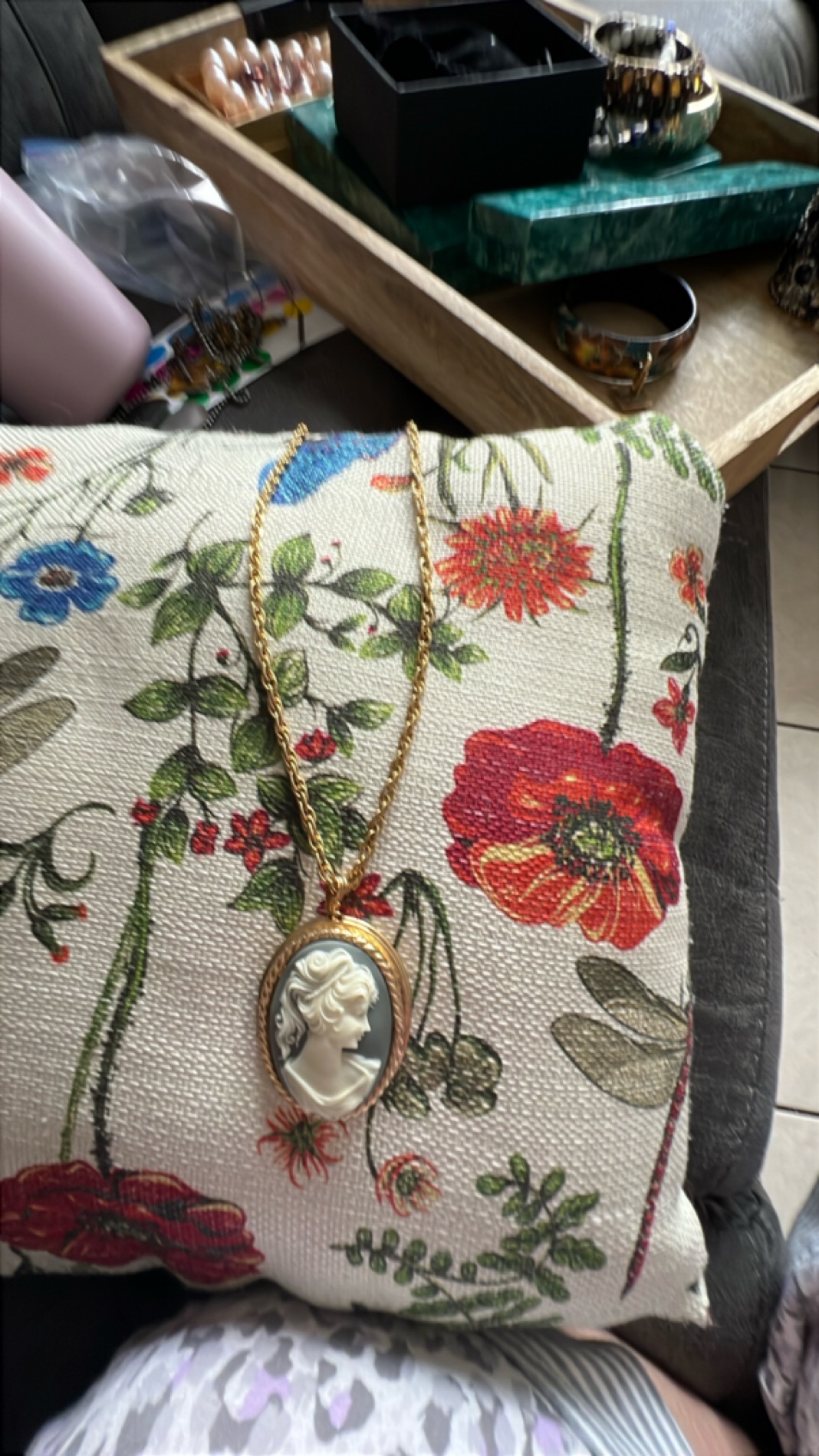 Vintage Cameo Necklace