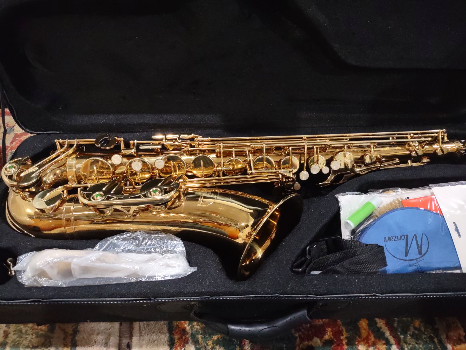 Gold Lacquer Alto Saxophone with Case