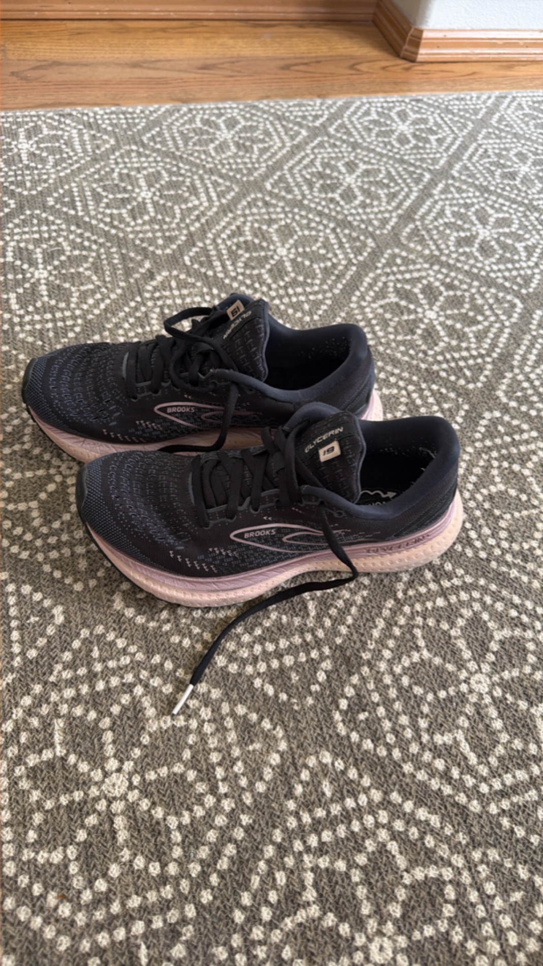 Brooks Glycerin 18 Women's Running Shoes - Black/Pink size 7.5