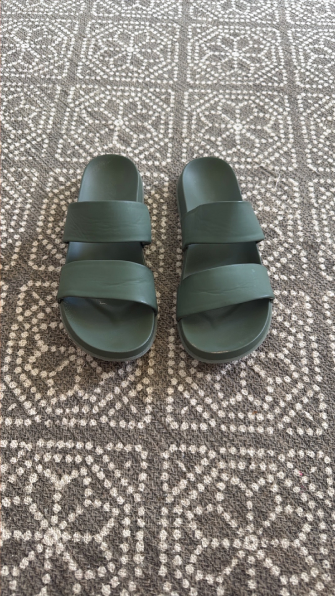 Aerie Green Double Strap Slide Sandals size 8