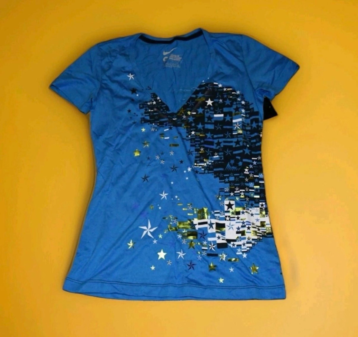 Nike Women's Blue Graphic T-Shirt
