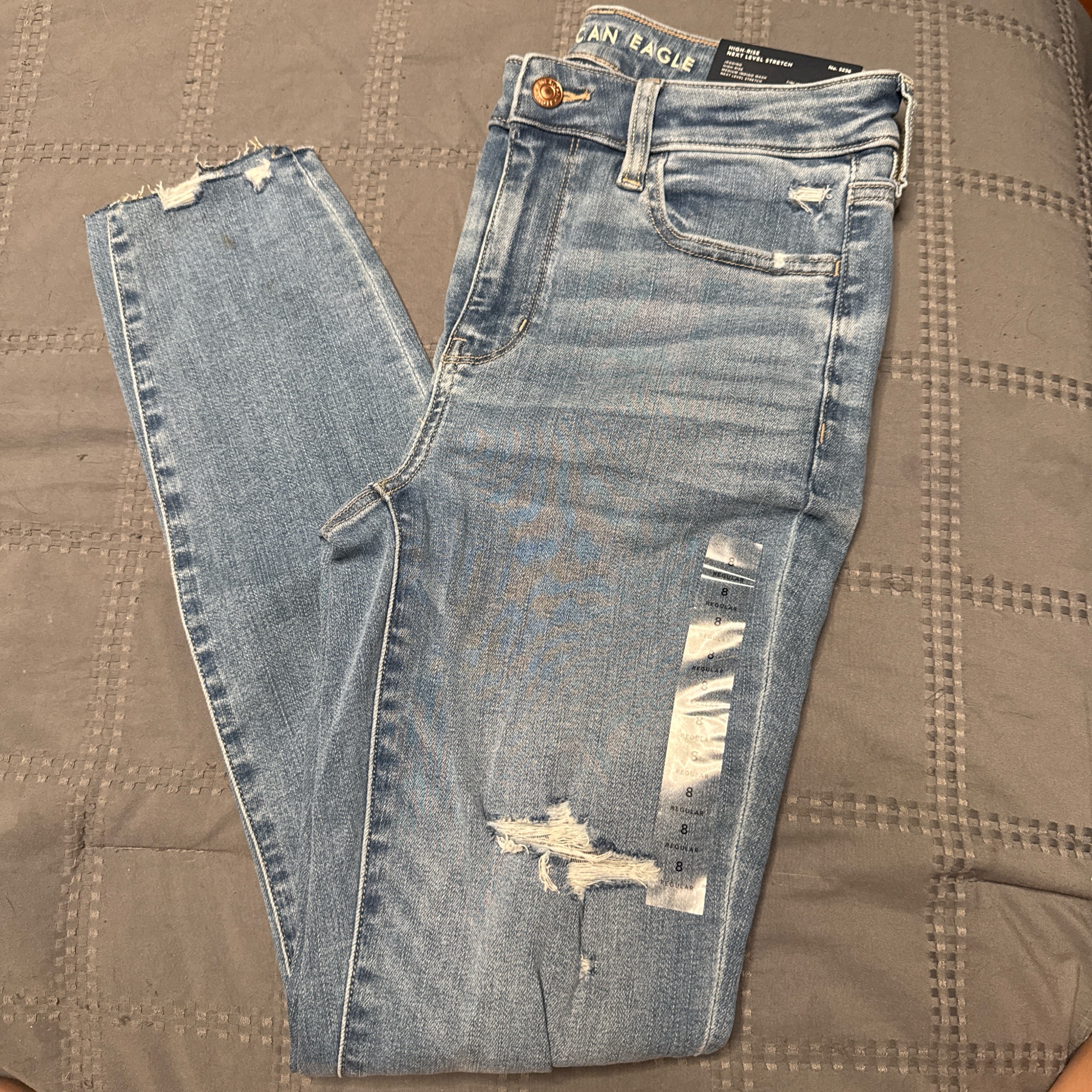 American Eagle High-Rise Jegging with Distressed Detailing