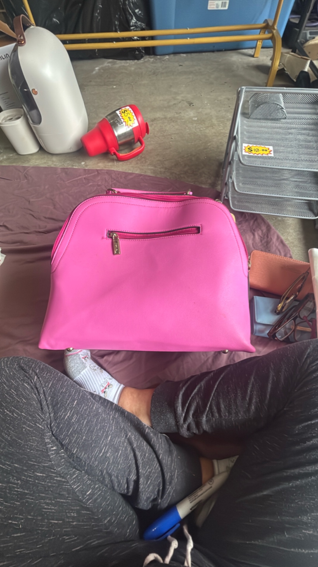 Stylish Pink Tote Bag with Zipper