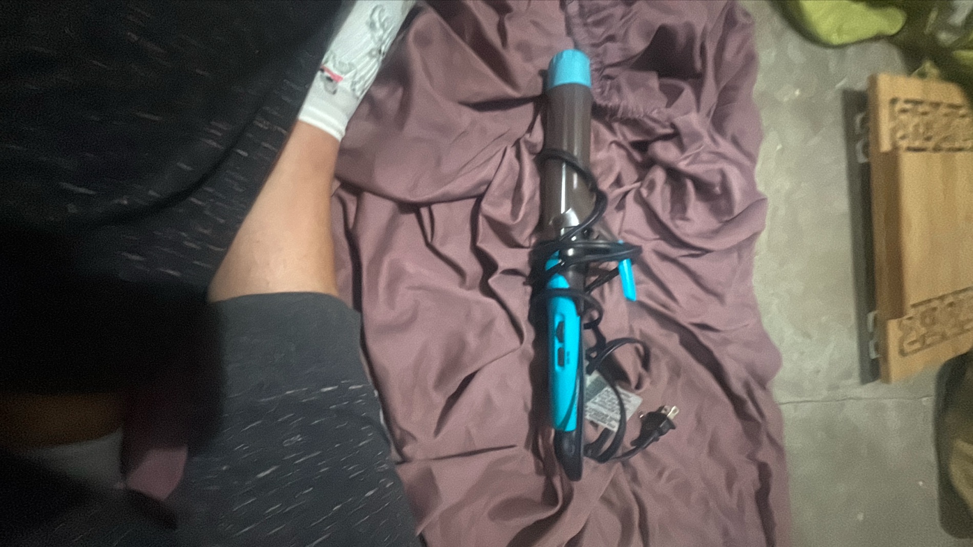 Ceramic Rotating Curling Iron with Blue Accents
