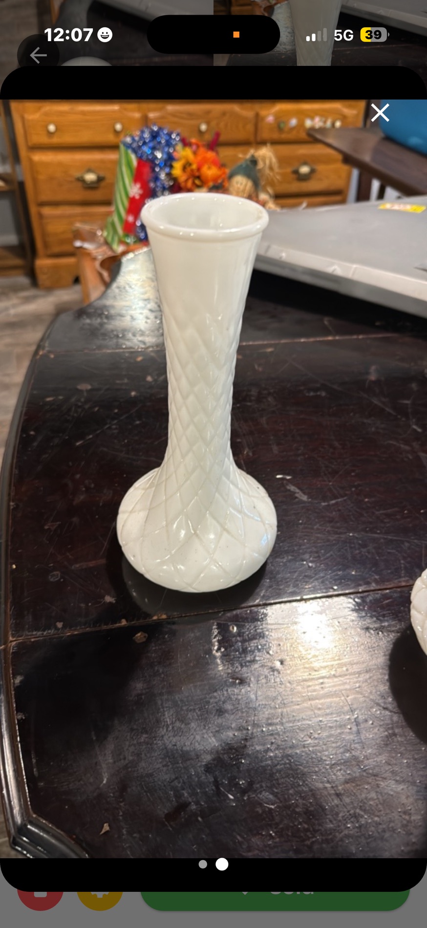 Elegant Milk Glass Vase with Diamond Pattern