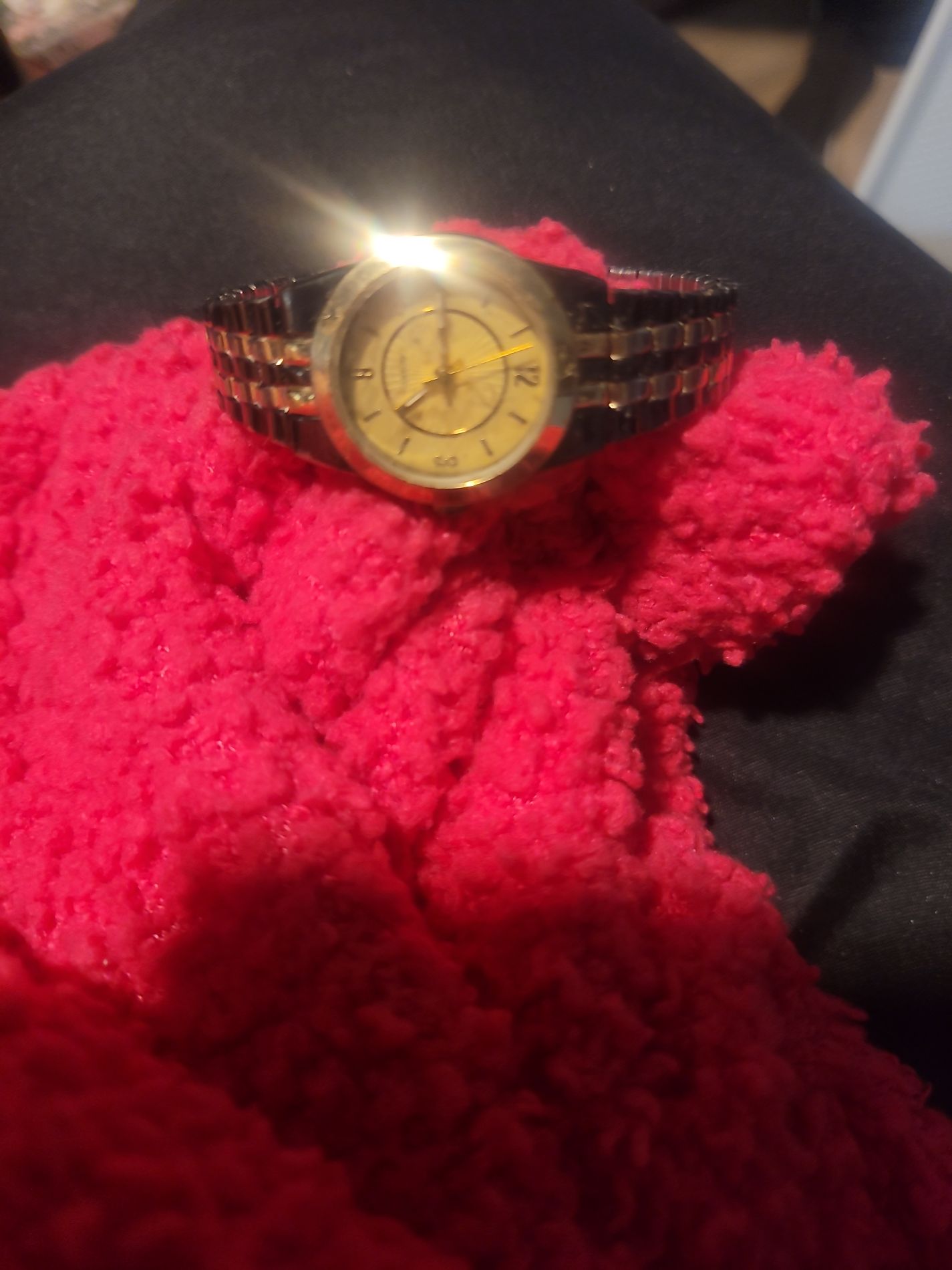 Classic Gold and Silver Tone Men's Wristwatch