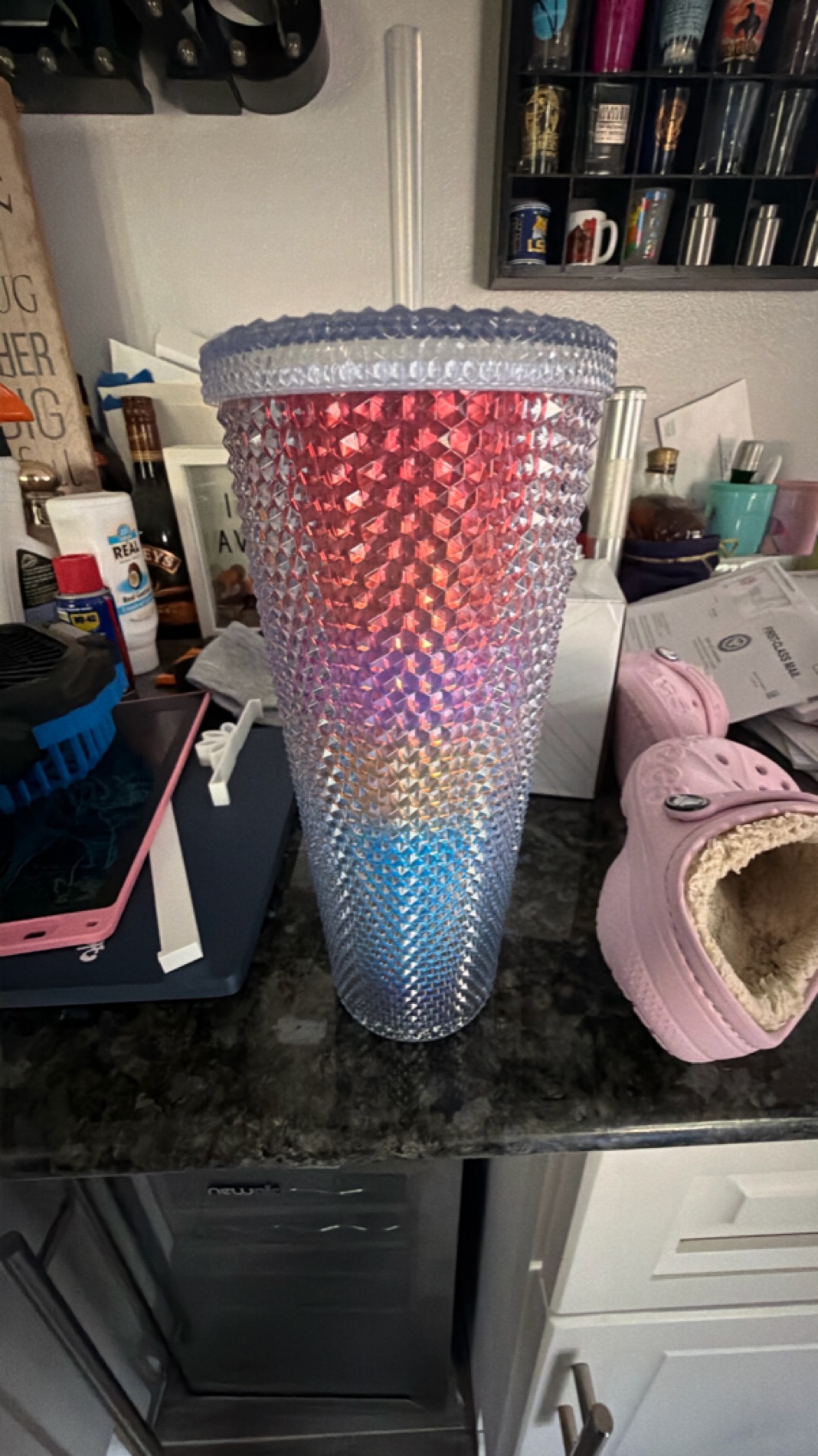 Iridescent Diamond Textured Tumbler with Straw