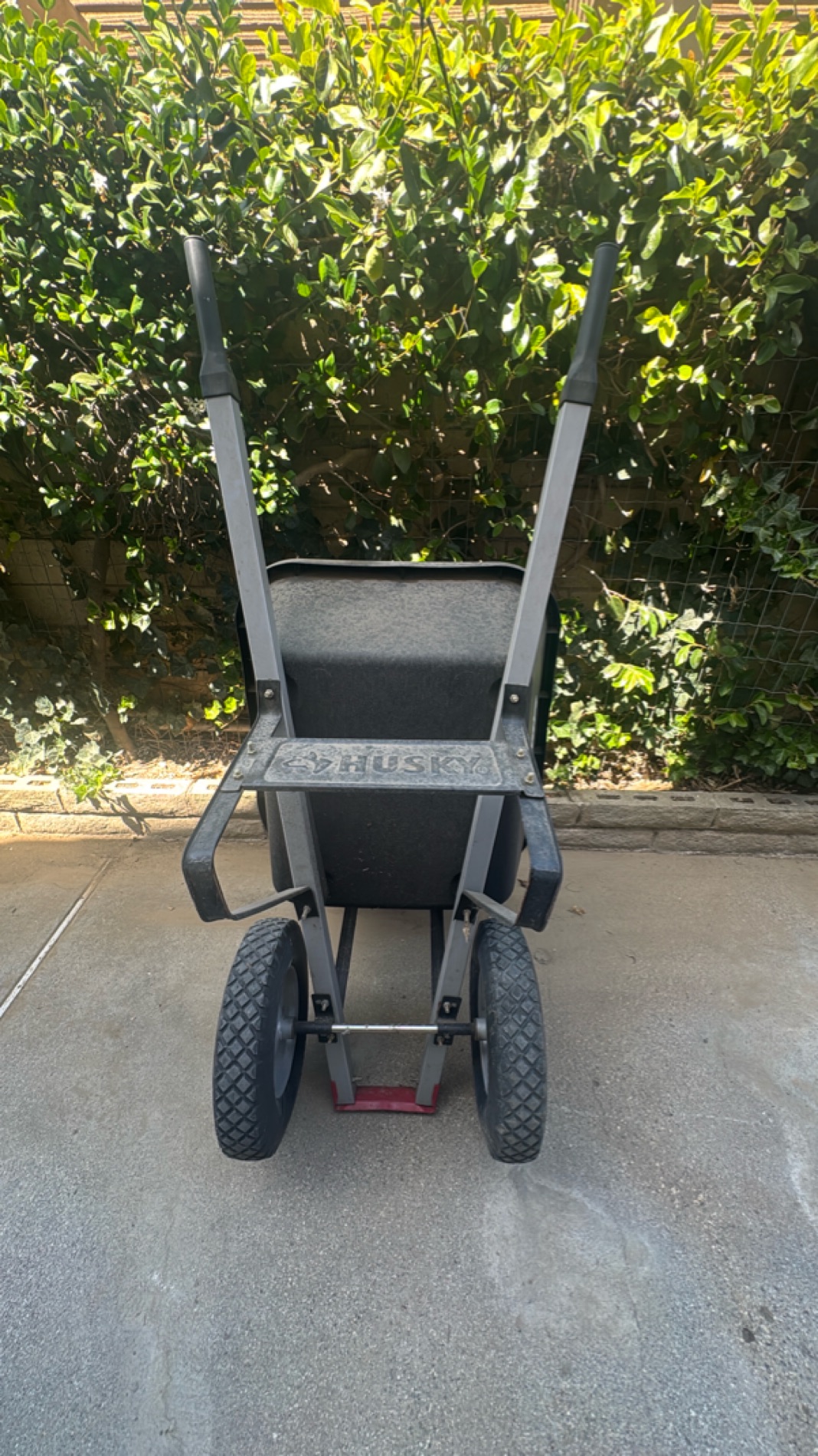 Husky Heavy-Duty Utility Cart