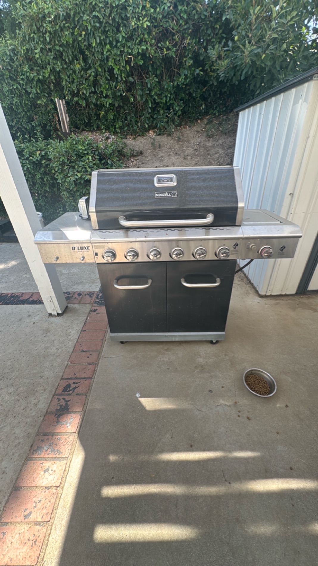 Nexgrill Deluxe 6-Burner Gas Grill