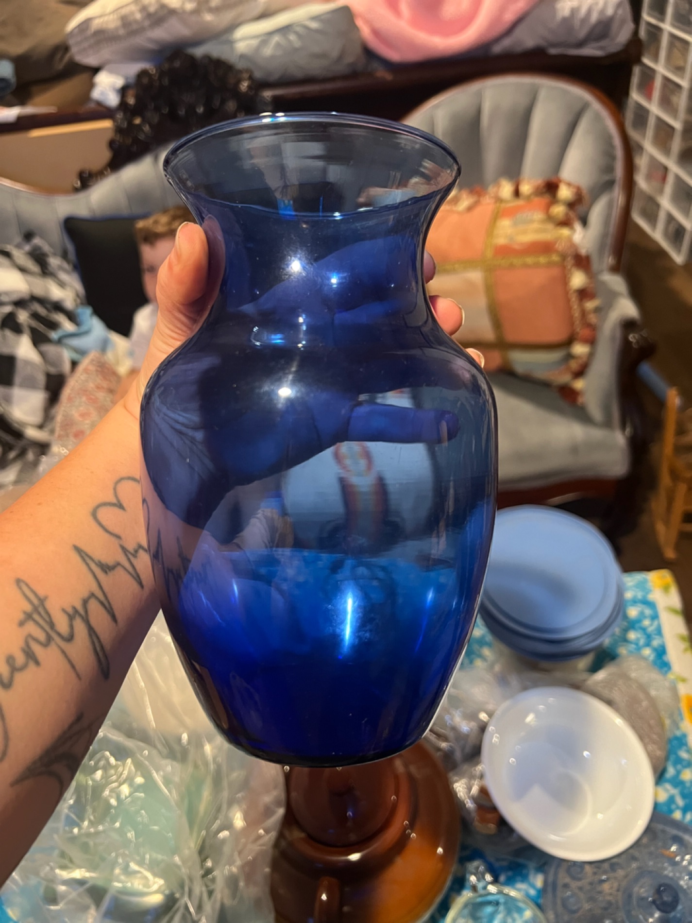 Elegant Cobalt Blue Glass Vase