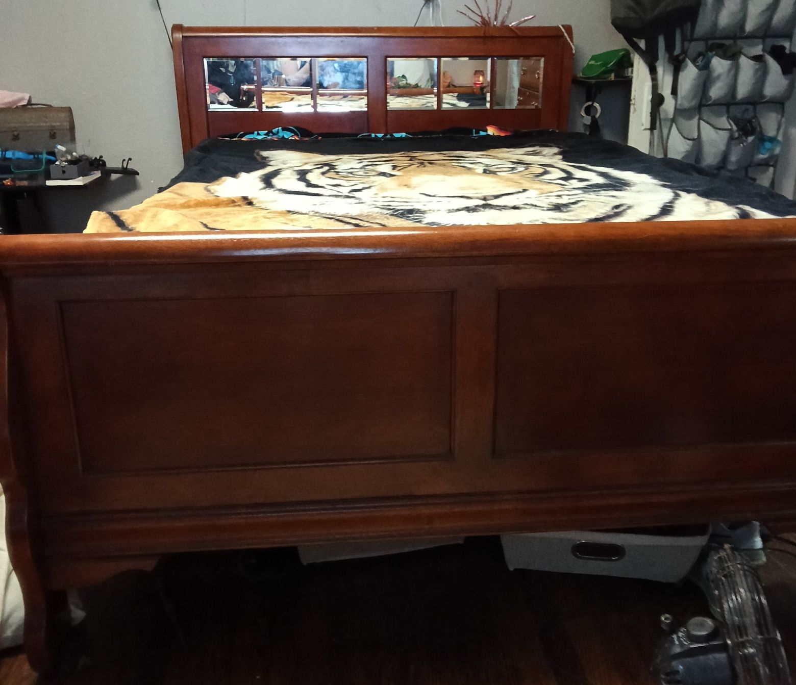 Solid Wood Queen Size Sleigh Bed Frame