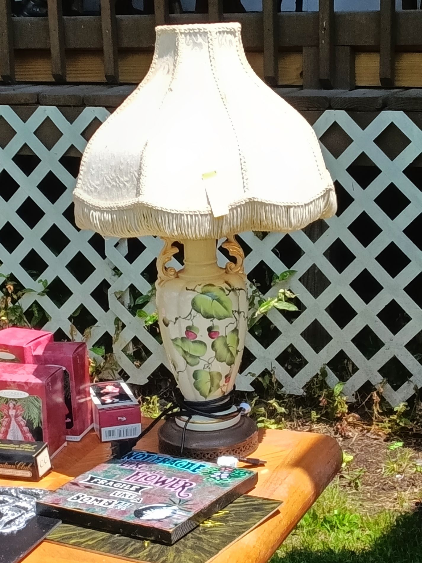 Floral Table Lamp with Decorative Shade
