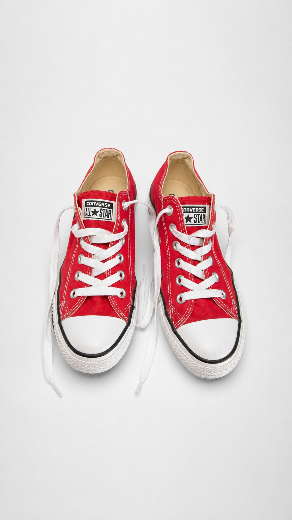 Chuck Taylor Red Converse All Star Low-Top Sneakers size 7.5, excellent condition