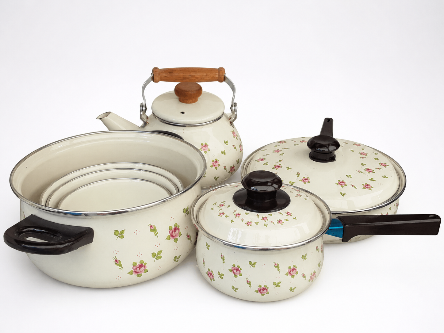 Floral Enamel Cookware Set with Kettle photo