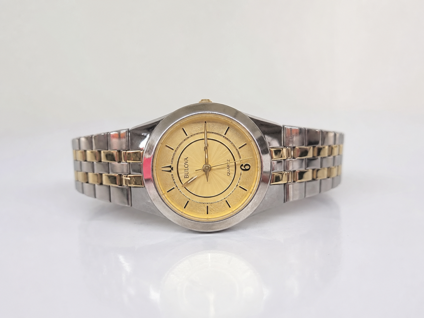 Classic Gold and Silver Tone Men's Wristwatch