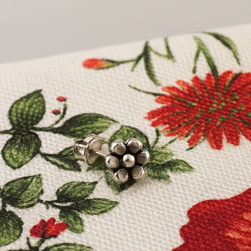 Floral Embroidered Zippered Pouch